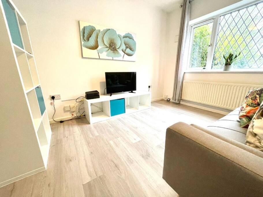 Serene And Cozy 1-Bedroom House With Parking Cambridge Zewnętrze zdjęcie